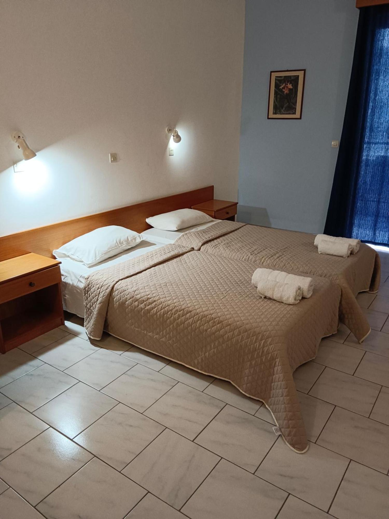 Pyrgos Hotel Apartments Kremastí Exterior foto
