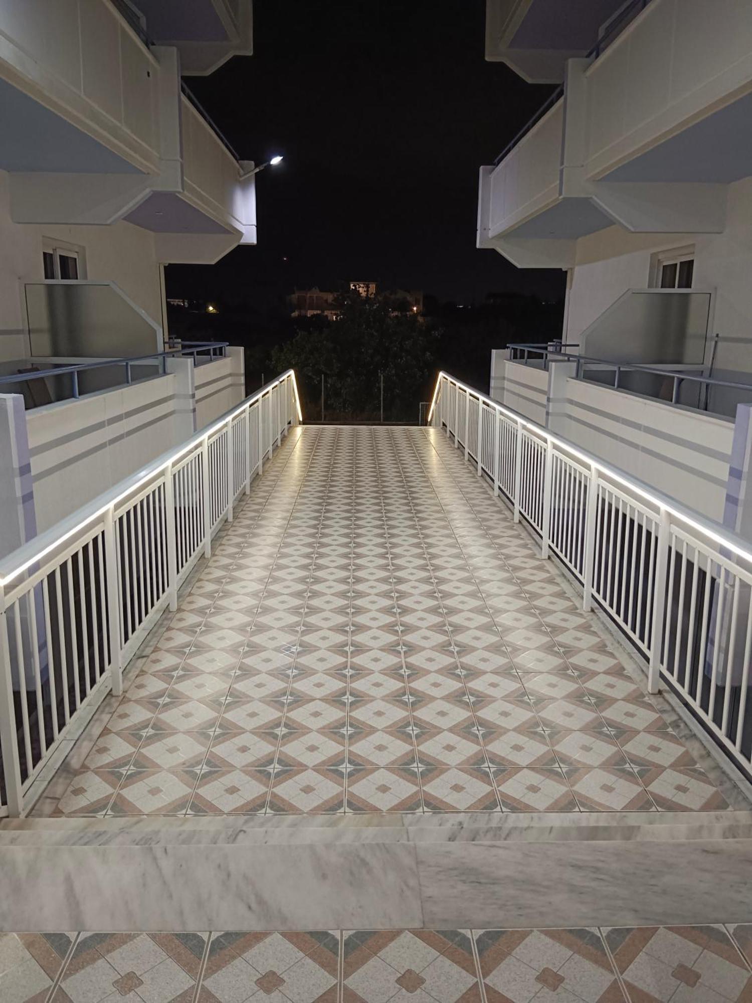 Pyrgos Hotel Apartments Kremastí Exterior foto